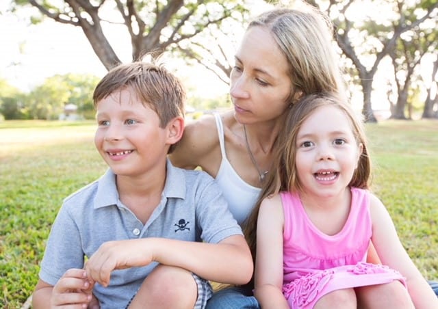 Leanne Scott with kids